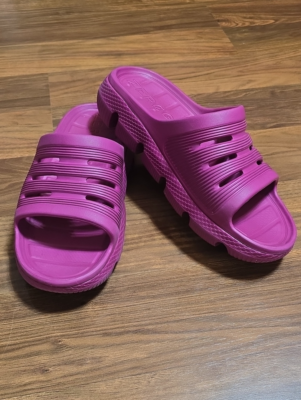 Cole Haan Women's 4.ZERØGRAND All-Day Slide Sandals - Festival Fuchsia